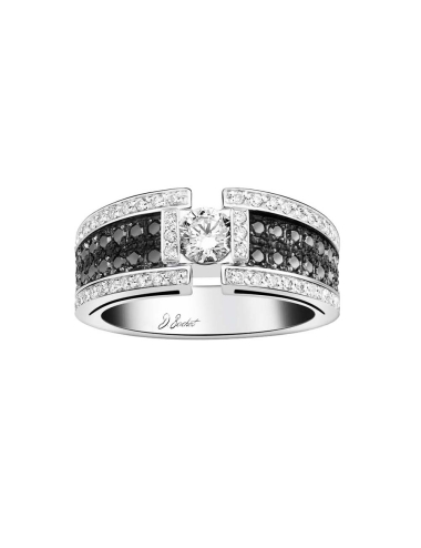 Luxury ring for women set with a white diamonds and black diamonds pavé