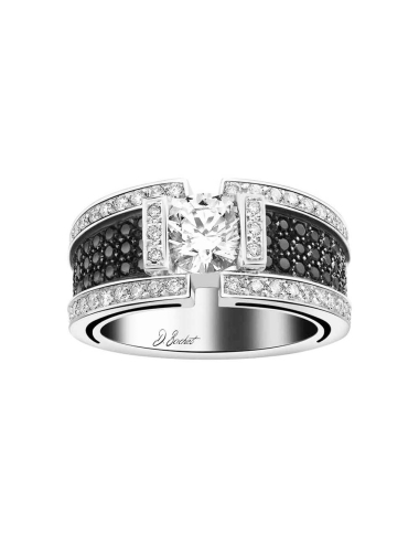 Luxury ring for women set with a 1 carat brilliant cut white diamond
