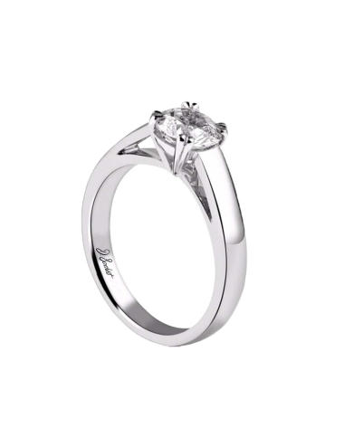 Solitaire diamant blanc pour celles et ceux en quête d'une bague entre tradition et modernité