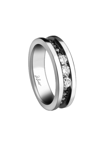 Trilogy ring for women set with 3 diamonds of 0.10 carat each and black diamonds