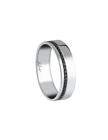 En platine, or jaune ou or rose, une bague de mariage homme qui joue sur les contrastes graphiques