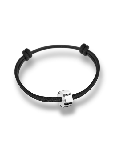 Bracelet contemporain pour homme en or blanc 750, orné de diamants noirs, monté sur un cordon en coton noir ajustable.