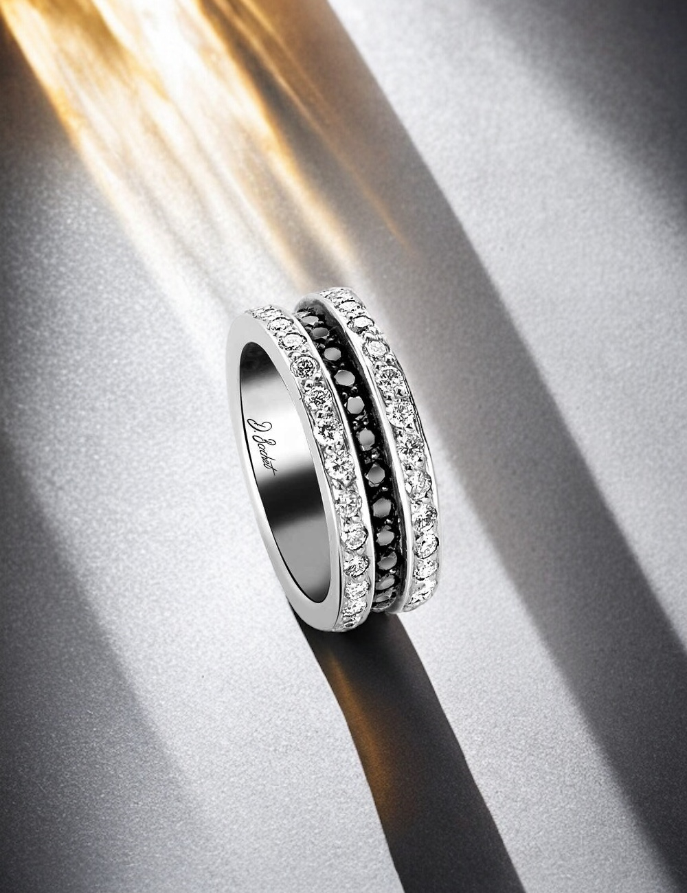 Scroll in Love platinum wedding band, 6mm, white and black diamonds, French craftsmanship by D.Bachet.