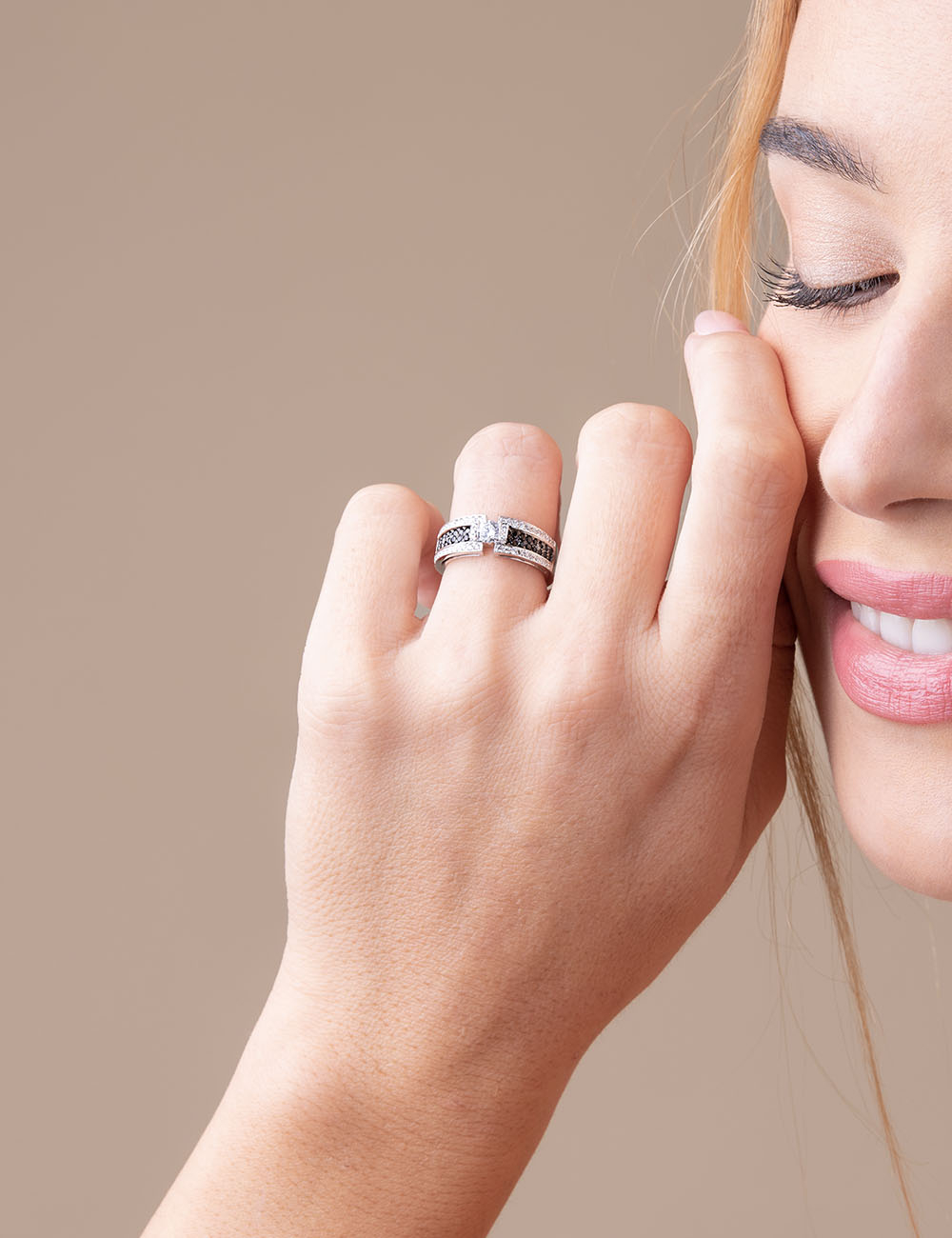 Bague femme pour des fiançailles, un anniversaire, une naissance ou juste pour dire je t’aime.