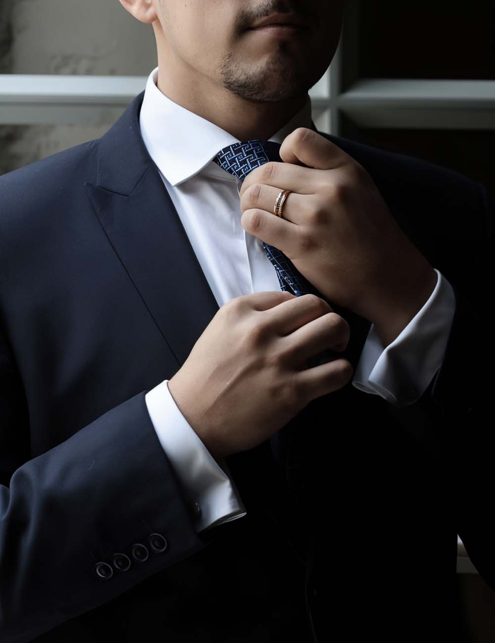 Men’s rose gold ring with black diamonds, strong contrast and graphic style. D.Bachet jewelry