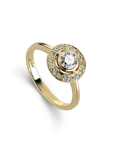 Yellow gold halo ring with 0.60 ct natural white diamond and pavé diamonds extending to the basket.