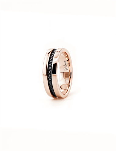 Men’s rose gold ring with black diamonds, strong contrast and graphic style. D.Bachet jewelry