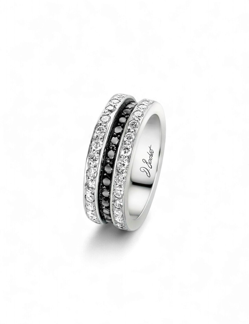 Alliance femme Scroll in Love en platine, pavage de diamants blancs et ligne centrale de diamants noirs.