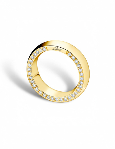 4.5 mm yellow gold unisex D.Bachet wedding band, edge set with white diamonds, subtle and sleek shine.