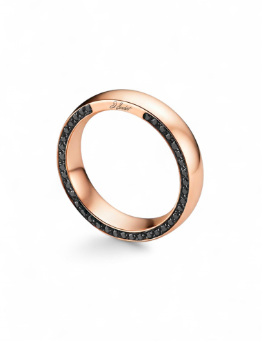 4.5 mm rose gold unisex D.Bachet wedding band, edge set with white diamonds, soft and timeless brilliance.