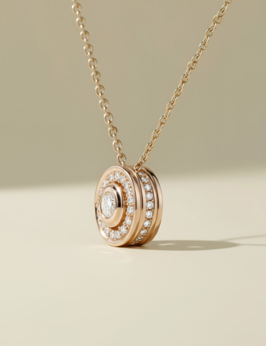 18k rose gold diamond pendant featuring an elegant pavé halo.