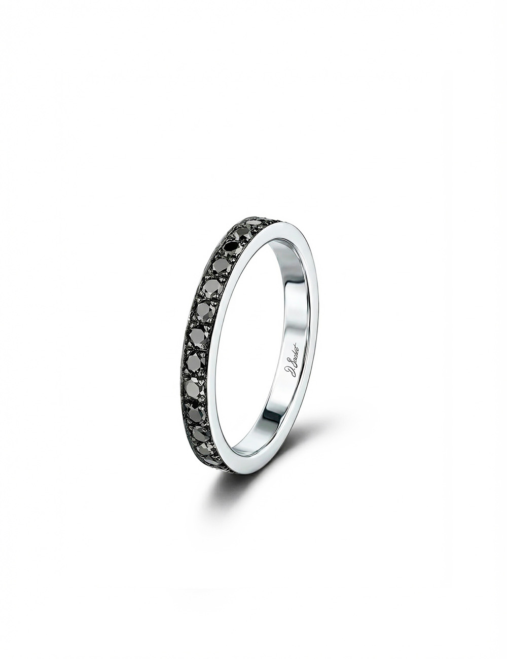 Unisex platinum wedding ring with black diamond pavé, slim and modern design.