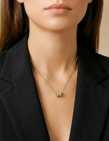 Scroll in Love pendant in yellow gold with yellow sapphires and white diamonds, a luminous creation by D.Bachet.