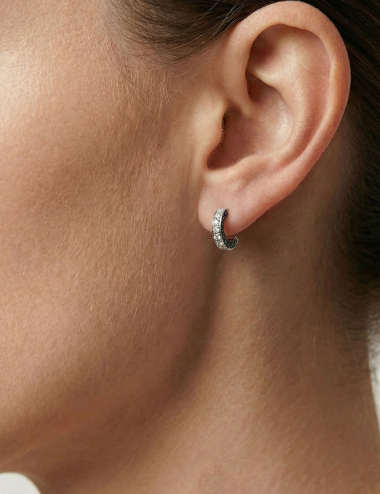 Women’s white gold hoop earrings with black and white diamonds, D.Bachet Light of Love Iconic.