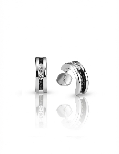 Demi-créoles en or blanc avec diamants noirs et blancs, design architectural D.Bachet.