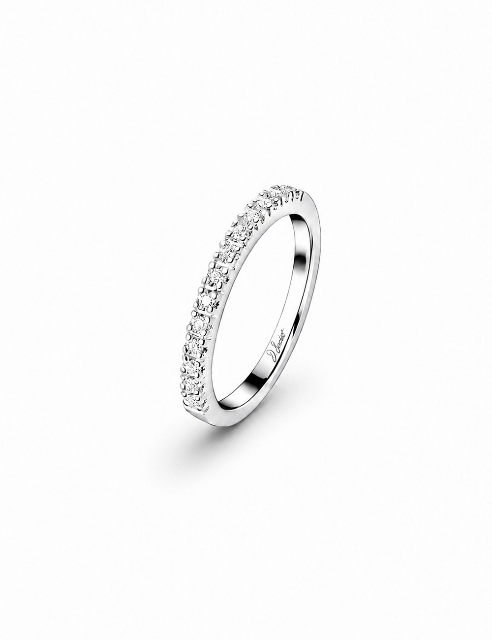 Passion diamond wedding band in platinum — D.Bachet