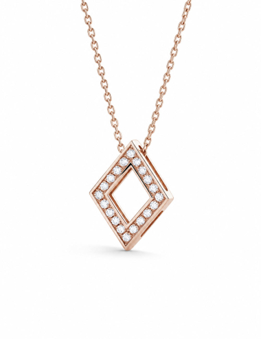 Pendentif losange ajouré en or rose entièrement pavé de diamants blancs, avec sa chaîne assortie.