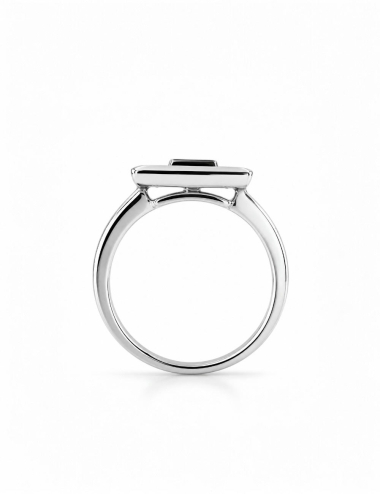 Profile view of the D.Bachet Select platinum ring, showing the geometric design and polished band.