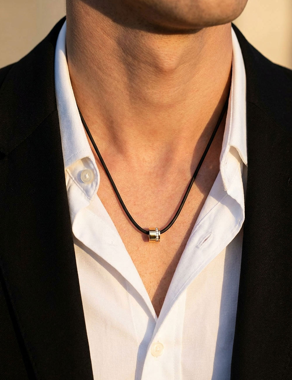 Pendentif contemporain Sweet Side of Love D.Bachet en or rose 18 carats pavé de diamants blancs.