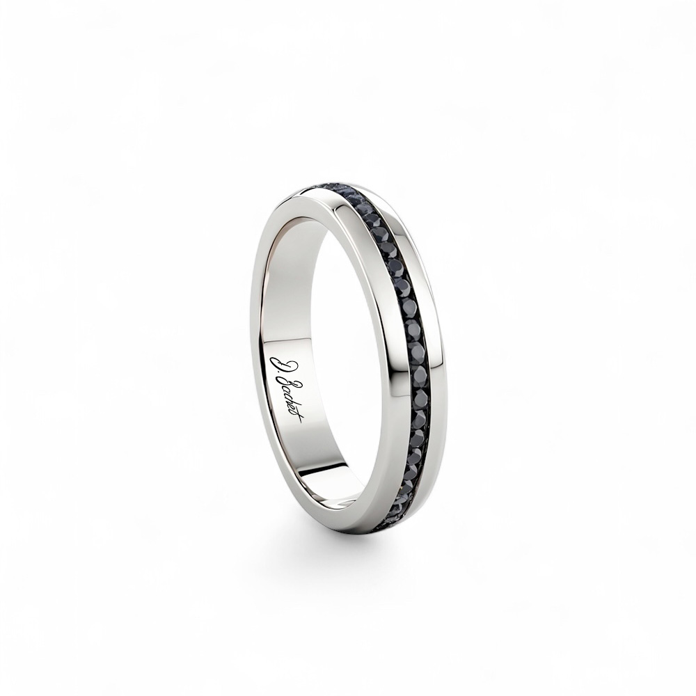 Alliance moderne pour les homme à la forme arrondie, en platine et diamants noirs.