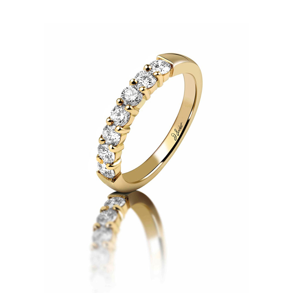Alliance femme diamant griffes or jaune 18 carats