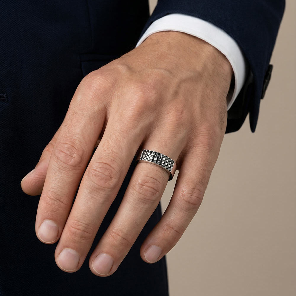 Chevalière homme diamant noir Mystérieux